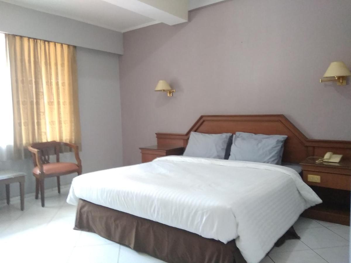 K-Style Eco Hotel Giacarta Esterno foto